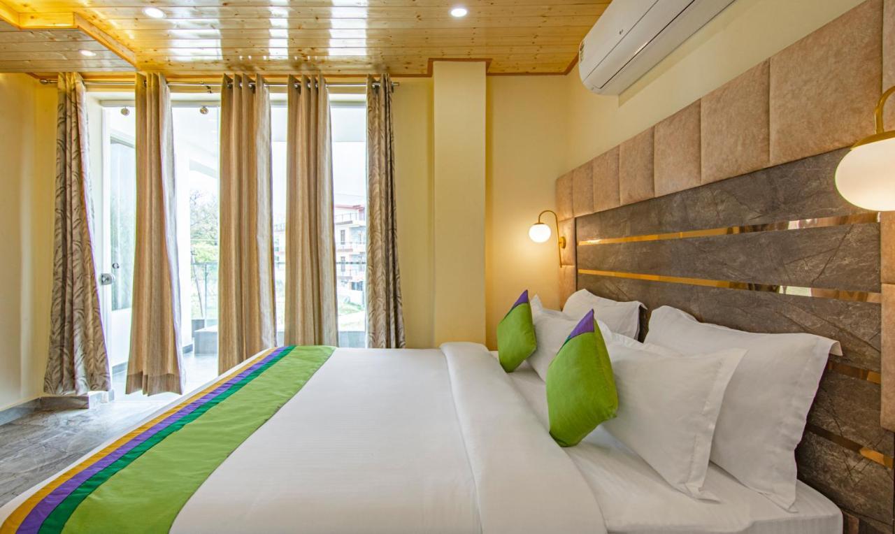 Hotel Treebo Ortus Residency à Dharamshala Extérieur photo