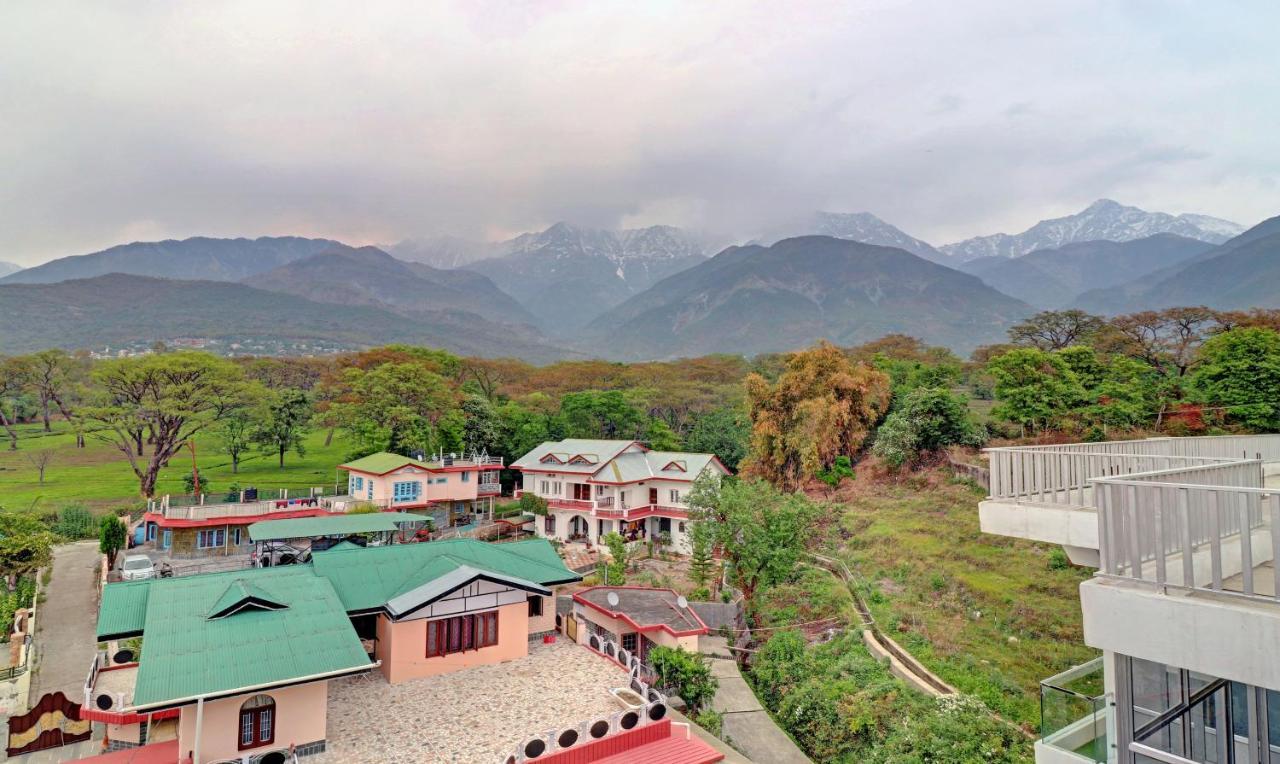 Hotel Treebo Ortus Residency à Dharamshala Extérieur photo